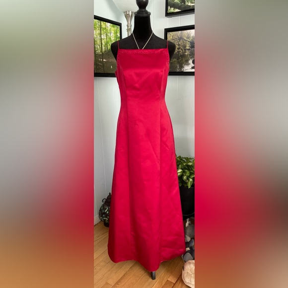 Vintage 90’s Gothic Cranberry Red Embellished Formal Dress Size 4 - Picture 1 of 13